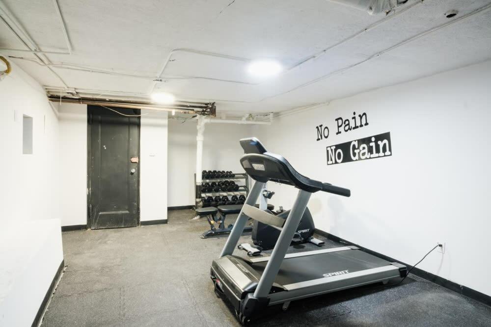 74-1A New Studio In Prime Uws - Gym In Building Apartment New York Exterior photo